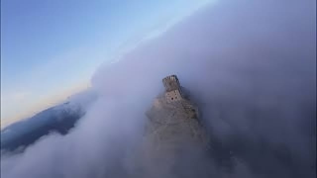 Château de Quéribus drone fpv transformed